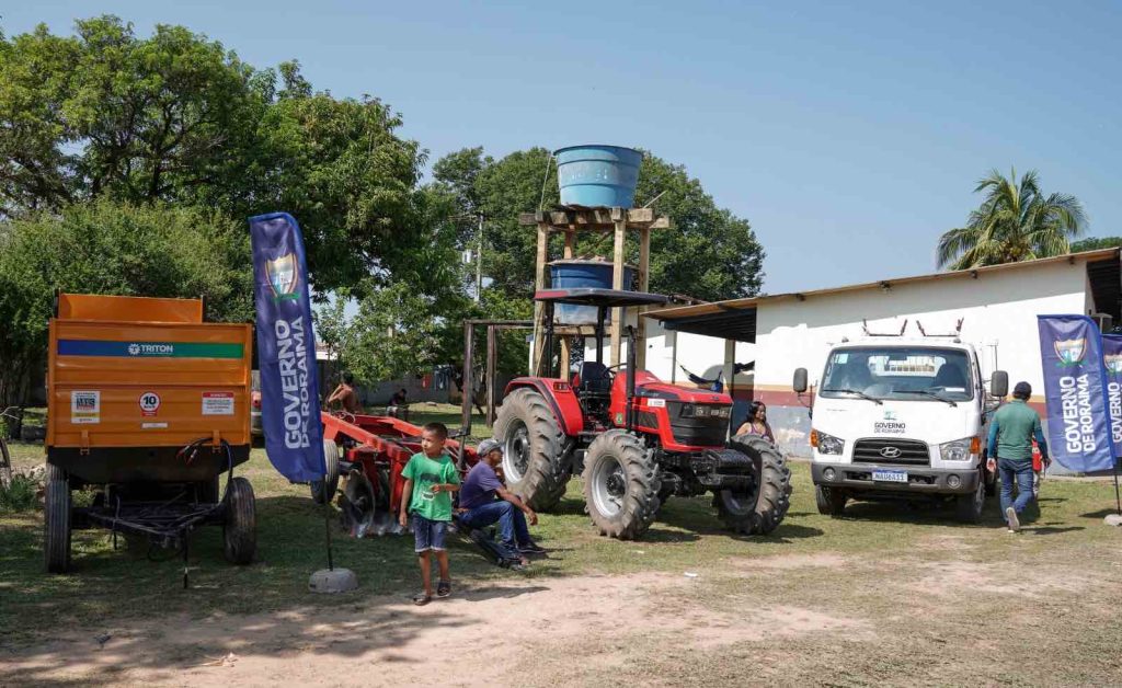 Governo de Roraima entrega novos equipamentos e insumos agricolas para comunidades indigenas 1