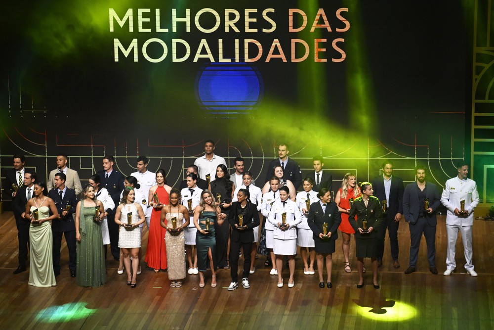 Rebeca Andrade e Marcus D'Almeida são eleitos melhores atletas de 2023 no Prêmio Brasil Olímpico 5 12