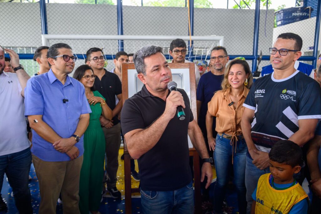 Governo do Amazonas entrega Espaço de Lazer e Convivência idealizado em conjunto com moradores da Aparecida 1 Tadeu de Souza entrega Espac807 o de Lazer na Aparecida 02 Foto Ricardo Machado SGVG 1024x682 1