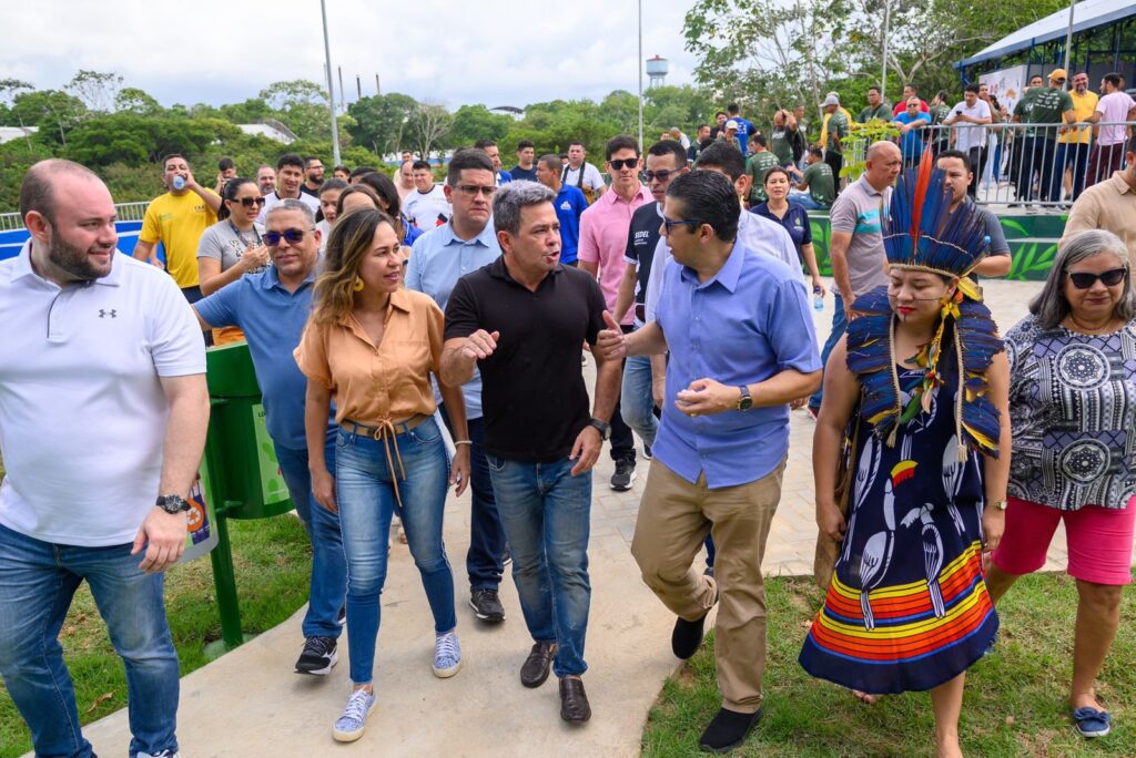 Governo do Amazonas entrega Espaço de Lazer e Convivência idealizado em conjunto com moradores da Aparecida 3 Tadeu de Souza entrega Espac807 o de Lazer na Aparecida 05 Foto Ricardo Machado SGVG 1024x684 1