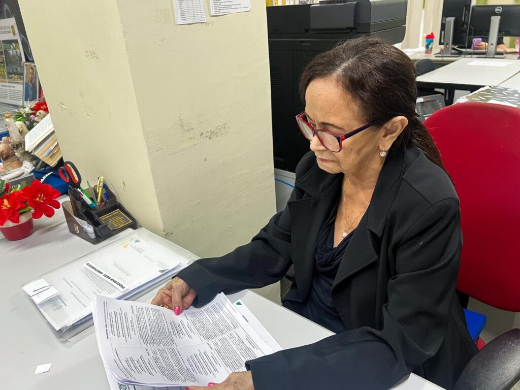 Dia da Mulher: PC-AM destaca trabalho feminino em diferentes gerações na instituição 3 PCAM EPC MARIA DAS GRACAS MONTEIRO WAUGHAN FOTO ANDERTON CARDOSO 1024x768 1