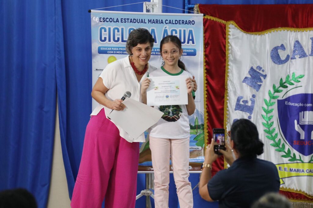 Novo Ensino Médio: particularidades amazônicas são debatidas com alunos e professores da rede estadual 1 Educac807 a771 o Novo Ensino Medio Presidente Figueiredo foto Euzivaldo Queiroz 2 1024x682 1