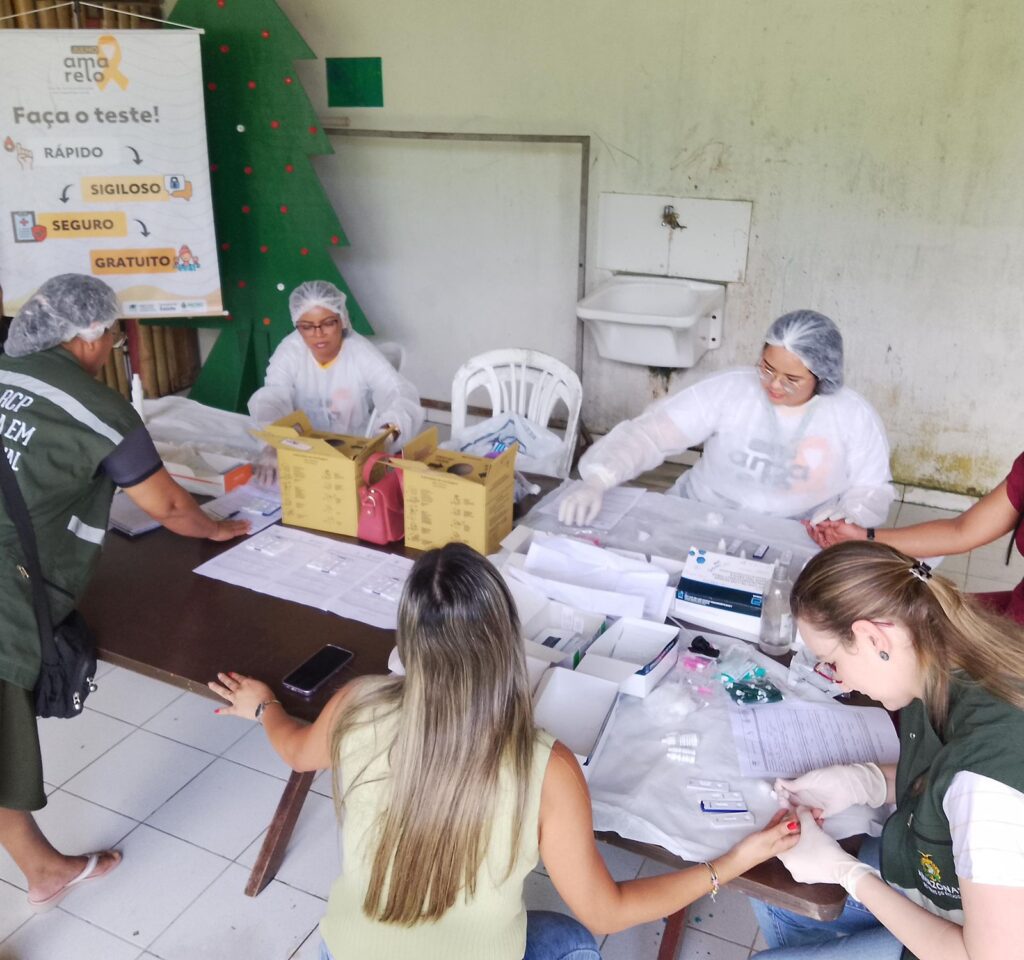 Julho Amarelo: FVS-RCP oferece testes rápidos e orientações para prevenção das hepatites 1 FVS CampanhaJulhoAmarelocontraHepatites Foto2 Divulgacao FVS 1024x960 1