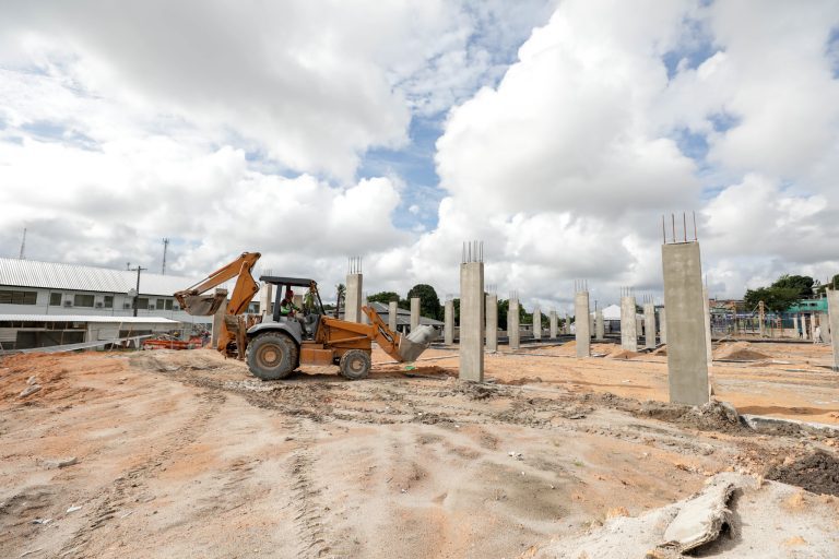 Governador Wilson Lima vistoria obras da Casa da Mulher Brasileira que vai atender vitimas de violencia Foto Alex Pazuello Secom 4 768x512 1