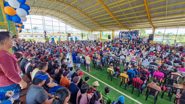 Populacao de Boa Vista do Ramos recebeu UBS Fluvial nova orla e ginasio em dia festivo 1