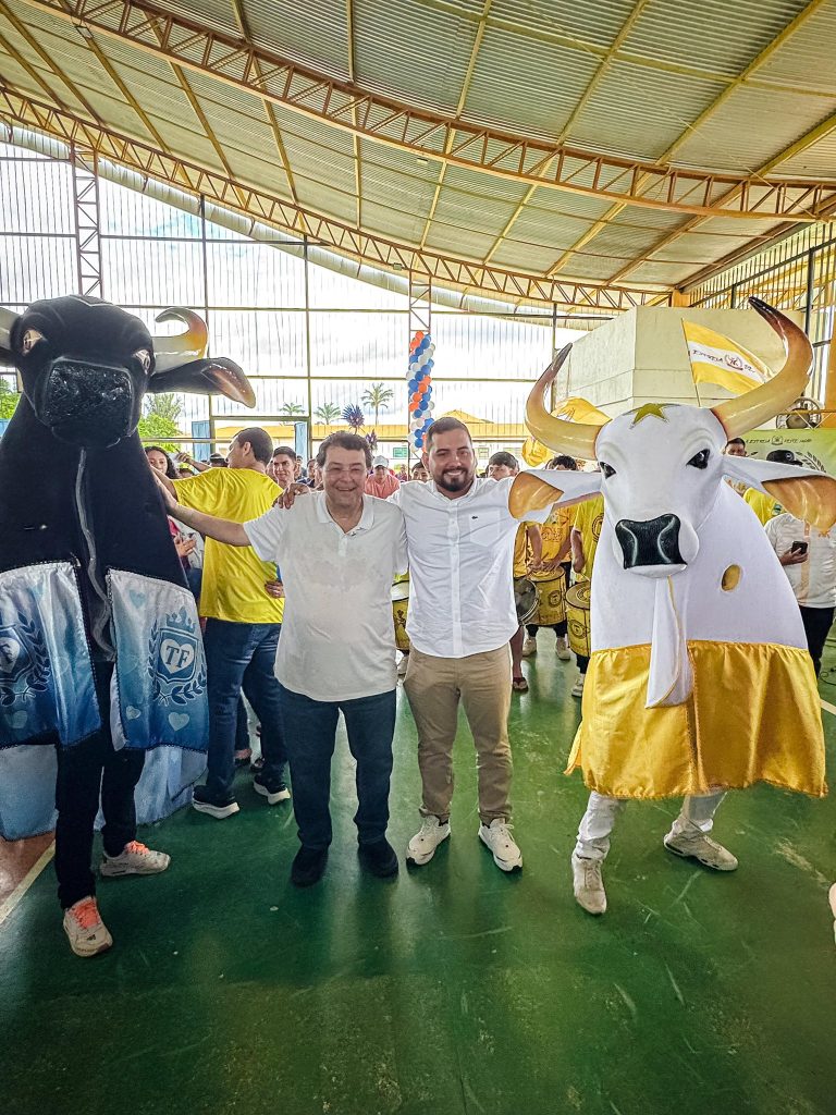 Populacao de Boa Vista do Ramos recebeu UBS Fluvial nova orla e ginasio em dia festivo 3