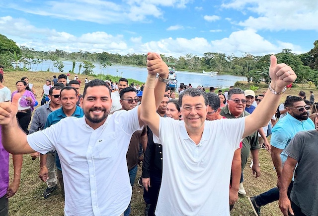 Populacao de Boa Vista do Ramos recebeu UBS Fluvial nova orla e ginasio em dia festivo 5