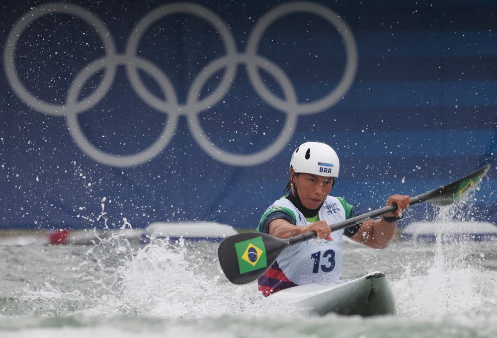 Ana Satila avança para as semifinais na prova do K1 da canoagem slalom. Foto: Luiza Moraes/COB