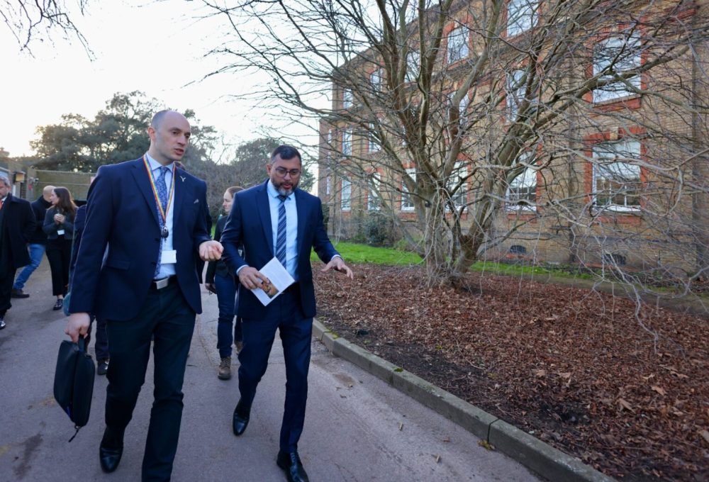 Em-Londres-Wilson-Lima-busca-parceria-com-iniciativa-criada-por-Rei-Charles-3o-para-investir-em-projetos-sustentaveis-no-Amazonas_Fotos-Maurilio-Rodirgues-4-1568x1045