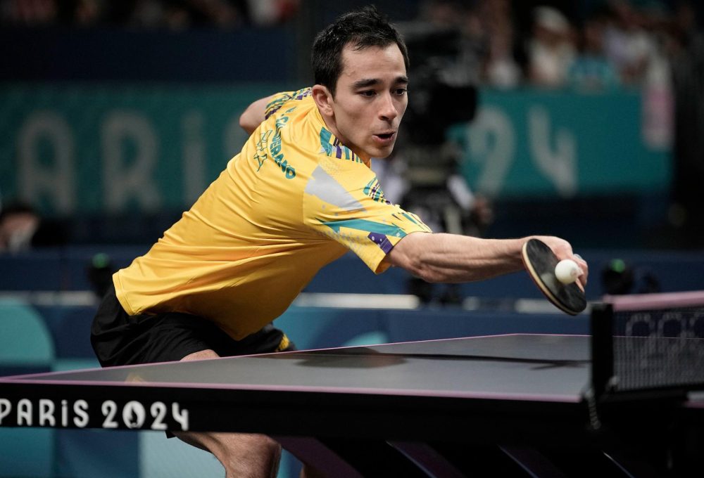 Hugo Calderano enfrentou o francês Felix Le Brun na disputa pela medalha de bronze. Foto: Alexandre Loureiro/COB.