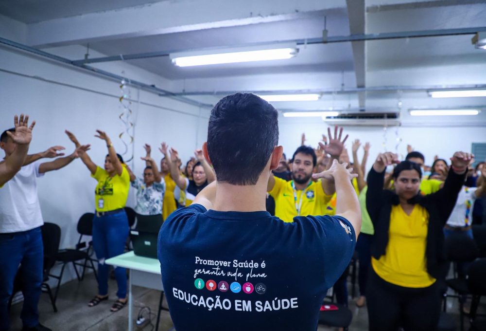 Dependendo da demanda, o usuário é atendido Atenção Básica, no Caps ou outro serviço especializado