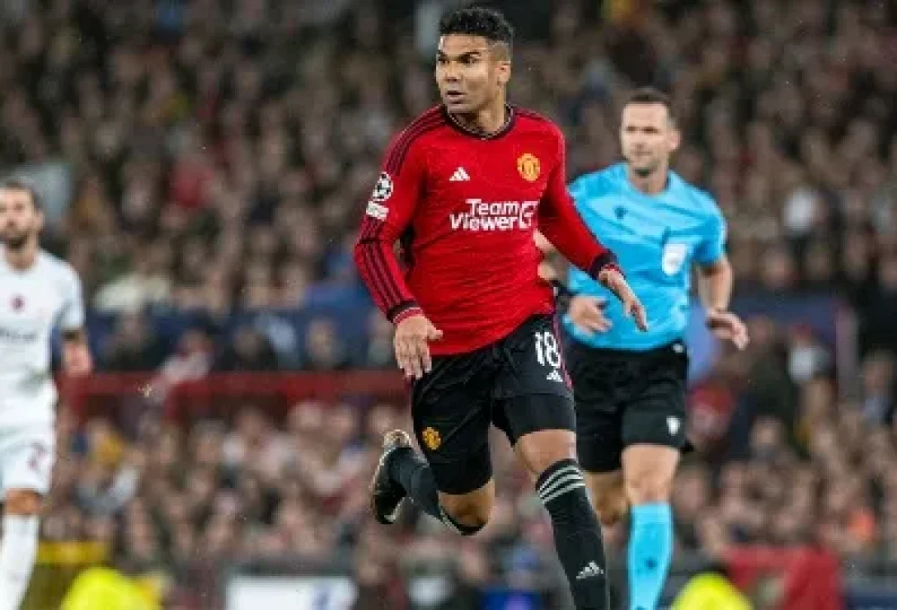 Casemiro em ação com a camisa do Manchester United (Getty Images)