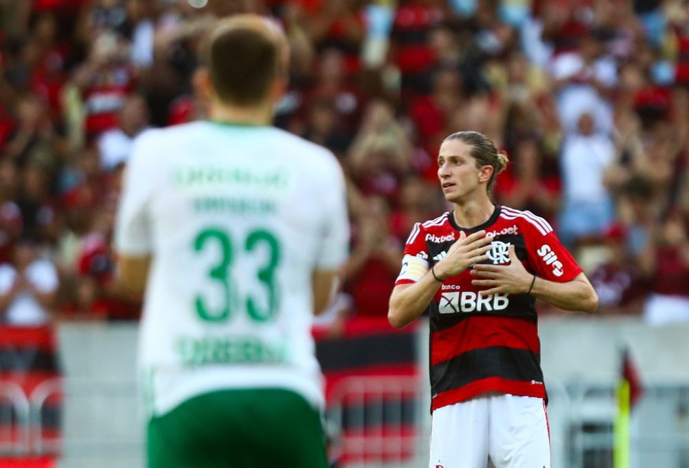 Filipe Luís é torcedor apaixonado do Flamengo — Foto: Gilvan de Souza/Flamengo