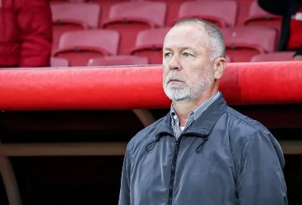 Mano Menezes estava sem clube desde que deixou o Internacional (Maxi Franzoi/Gazeta Press)