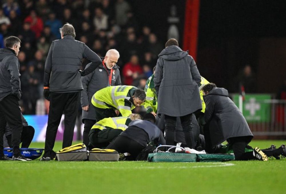 Tom Lockyer, do Luton Town, desmaiou em campo em partida da Premier League — Foto: Getty Images