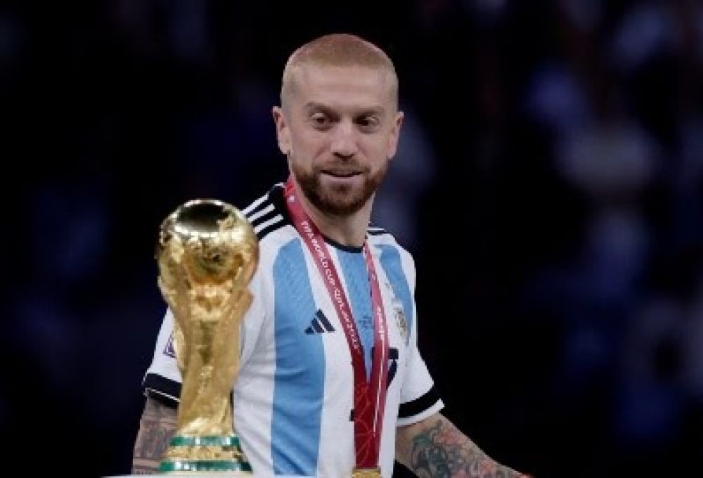 Papu Gómez foi campeão da Copa do Mundo em 2022 e suspenso por dois anos por doping (Soccrates Images/Getty Images Europe)