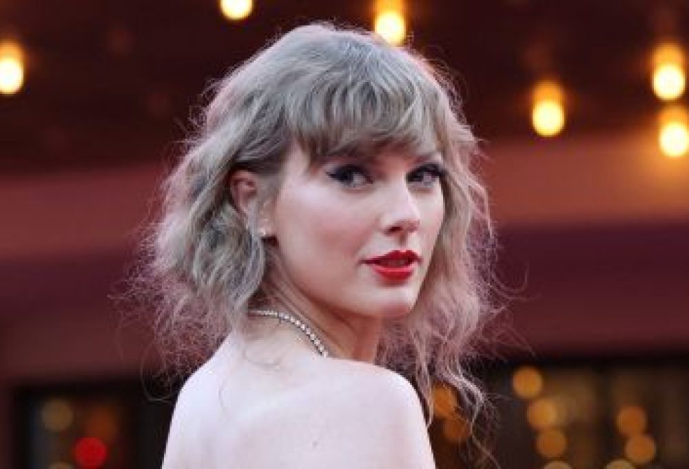 Taylor Swift em Los Angeles
11/12/2023 REUTERS/Mario Anzuoni