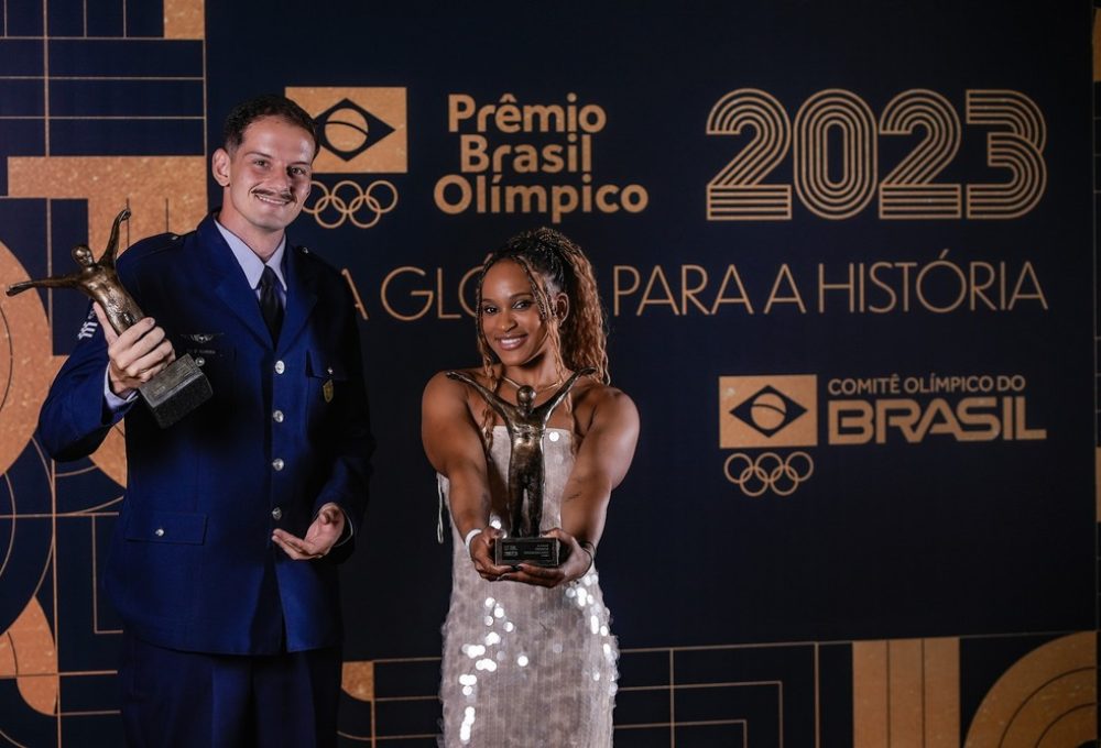 Rebeca Andrade e Marcus D'Almeida são os grandes vencedores do Prêmio Brasil Olímpico — Foto: Alexandre Loureiro/COB